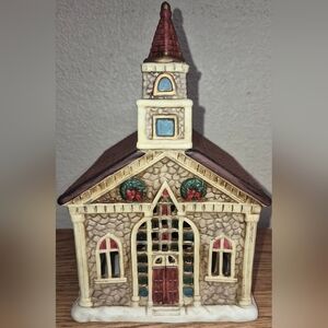 VINTAGE HOUSE OF LLOYD CHRISTMAS AROUND THE WORLD LIGHTED VILLAGE CHURCH 1993